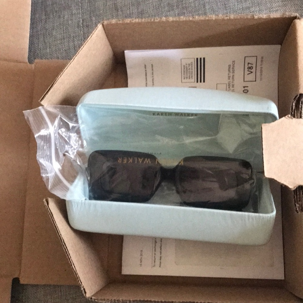 Karen Mr. Binnacle sunglasses black